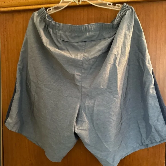 Nike Men's Gray and Black Shorts. Size XL. Like New! - Picture 4 of 16